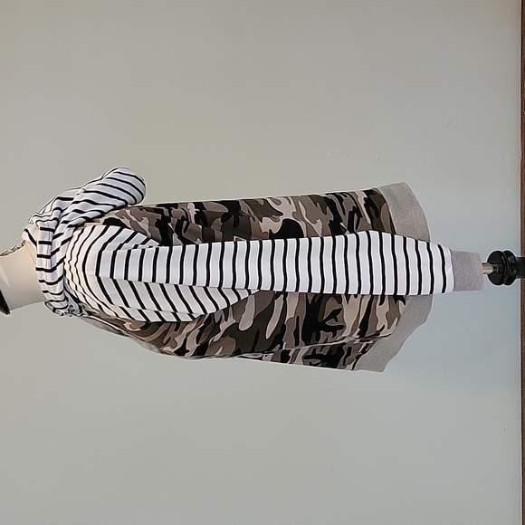 LILDY Super Soft Hoodie In Black White Stripes And Camo. Size S - M - Picture 2 of 5